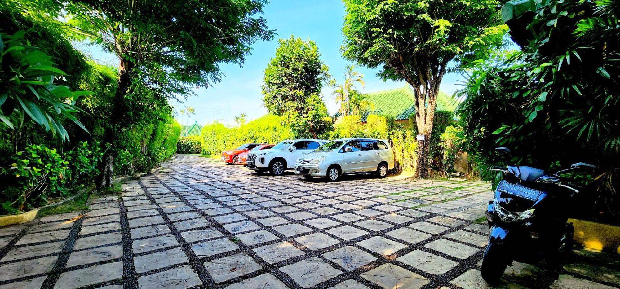 Bali Emerald * Sanur (Bali)